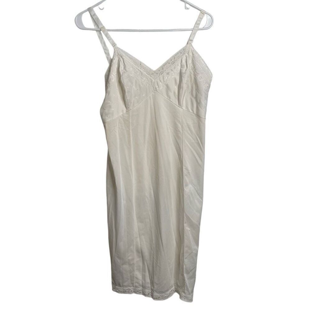 Vintage Sears Womens 36 Average Slip The Doesn't Slip Anti Cling Lace Lingerie